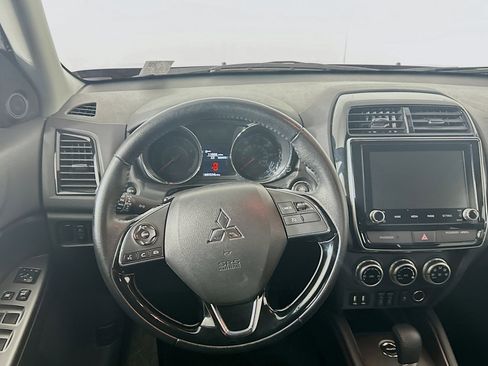 Used 2024 Mitsubishi Outlander Sport SE AWD/4WD image 17