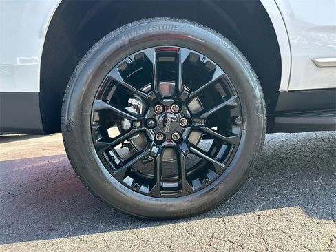 New 2026 GMC Yukon Denali w/ LPO, Floor Liner Package image 18