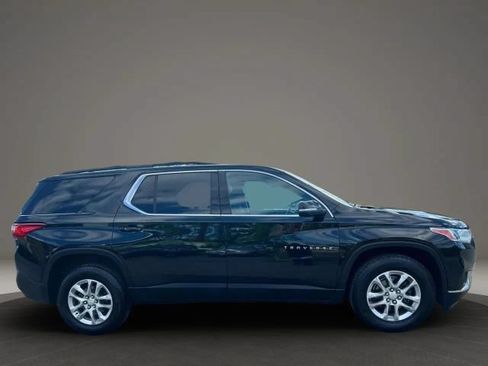 Used 2021 Chevrolet Traverse LT AWD/4WD image 4