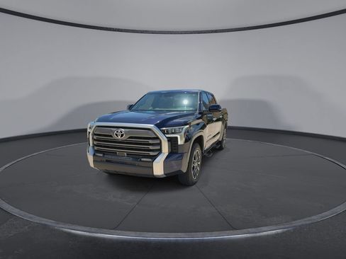 Used 2026 Toyota Tundra Limited AWD/4WD image 4