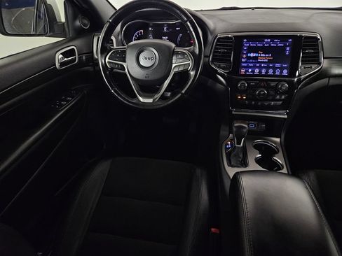 Used 2020 Jeep Grand Cherokee Altitude RWD image 6
