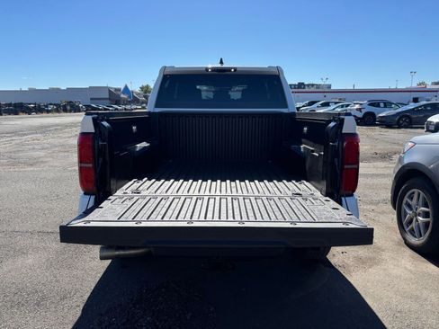 Used 2025 Toyota Tacoma TRD Off-Road image 27