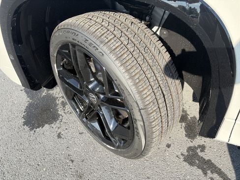 New 2026 Volkswagen Tiguan SE R-Line AWD/4WD image 10
