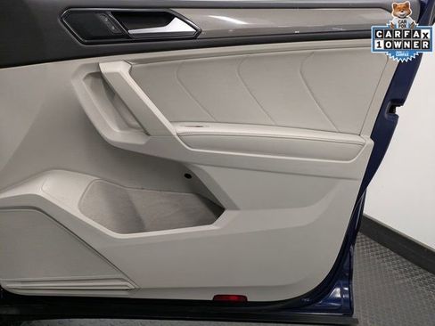 Used 2022 Volkswagen Tiguan SE image 28