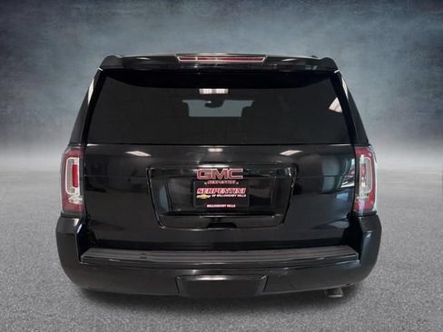 Used 2017 GMC Yukon Denali w/ Open Road Package AWD/4WD image 9