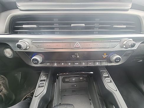 Used 2022 Kia Telluride S image 16