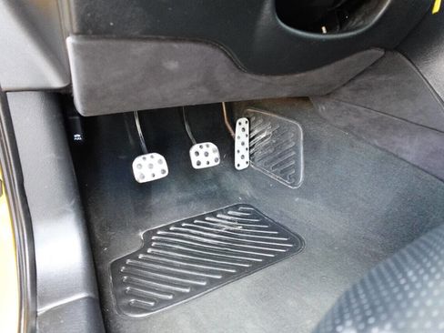 Used 2004 Pontiac GTO image 20