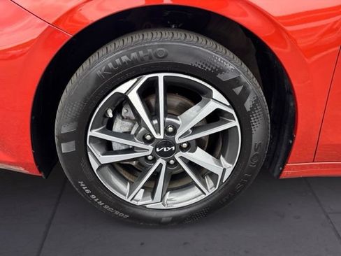 Certified 2023 Kia Forte LXS FWD image 8