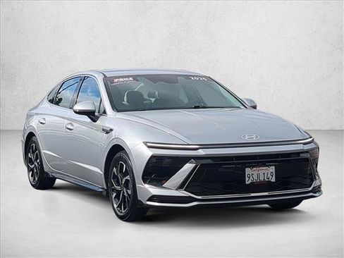 Used 2025 Hyundai Sonata SEL image 3