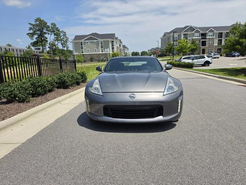 Used 2014 Nissan 370Z Coupe RWD image 1