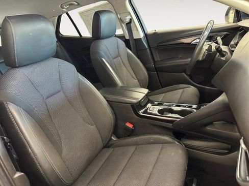 Used 2022 Buick Envision Preferred FWD image 17