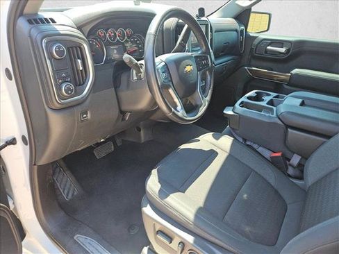 Used 2021 Chevrolet Silverado 1500 LT RWD image 16