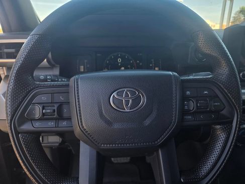 Used 2024 Toyota Tacoma SR5 AWD/4WD image 34