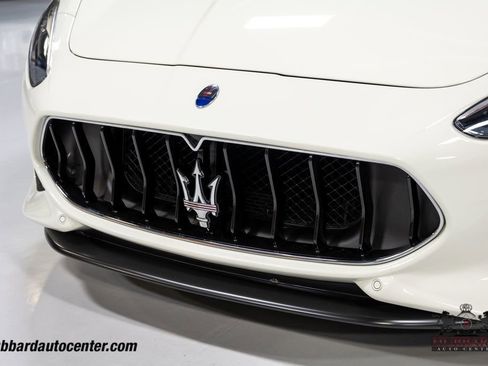 Used 2018 Maserati GranTurismo Sport RWD image 13