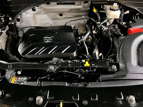 Used 2021 Chevrolet TrailBlazer RS w/ Sun and Liftgate Package image 32