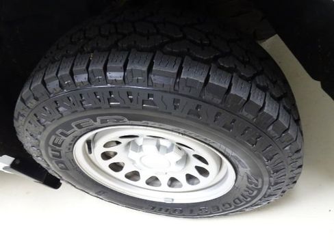 Used 2020 Chevrolet Silverado 1500 W/T w/ WT Value Package image 8