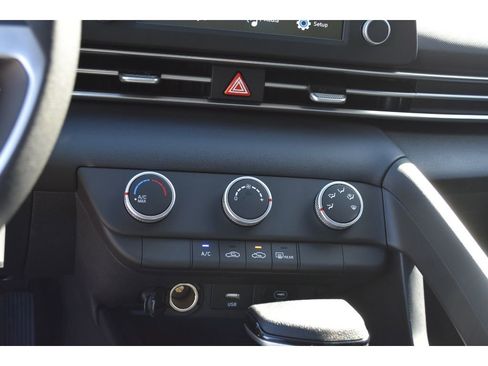 New 2026 Hyundai Elantra SE image 22