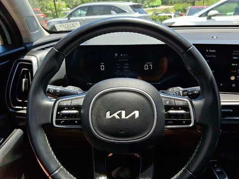 Certified 2024 Kia Sorento S w/ Panoramic Sunroof Package FWD image 22