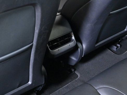 Used 2022 Tesla Model 3 Long Range image 17