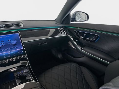 Used 2026 Mercedes-Benz S 580 4MATIC Sedan image 30