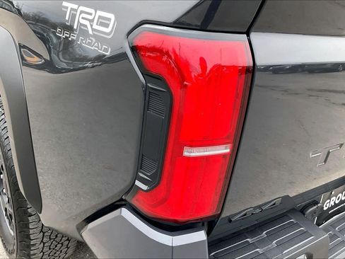 Used 2025 Toyota Tacoma TRD Off-Road image 28