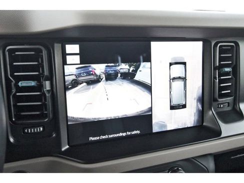 Used 2023 Ford Bronco Wildtrak AWD/4WD image 22