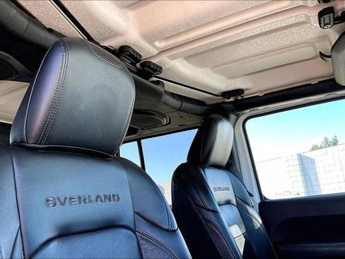 Certified 2020 Jeep Gladiator Overland AWD/4WD image 14