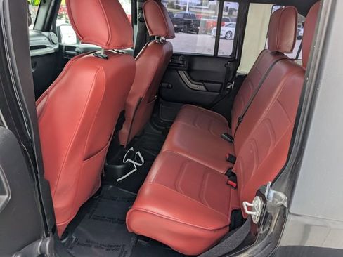 Used 2017 Jeep Wrangler Unlimited Sport w/ Connectivity Group AWD/4WD image 16