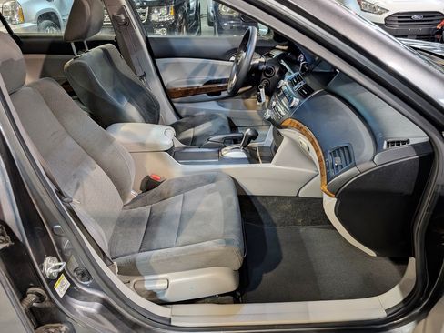 Used 2011 Honda Accord EX image 27