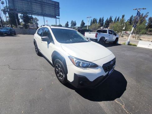 Used 2022 Subaru Crosstrek 2.5i Sport w/ Moonroof Package image 2