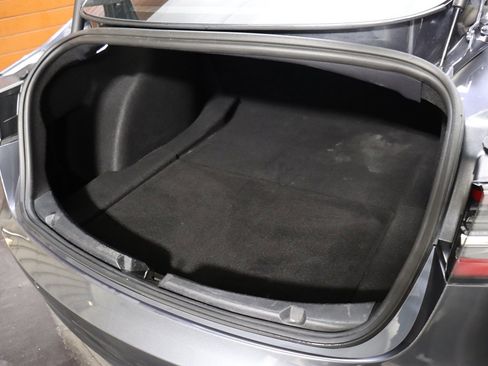 Used 2023 Tesla Model 3 Standard Range image 57