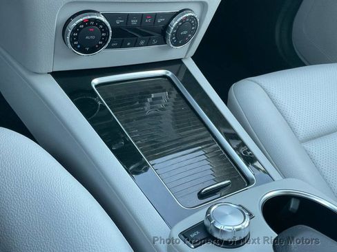 Used 2014 Mercedes-Benz GLK 350 4MATIC image 24