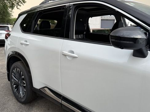 New 2026 Nissan Rogue Platinum w/ Platinum Premium Package AWD/4WD image 18