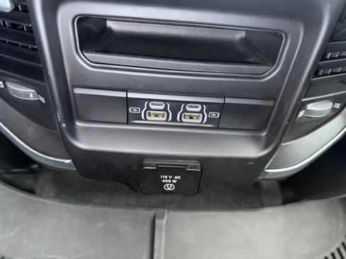 Used 2022 RAM 1500 Laramie AWD/4WD image 24