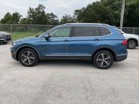 Used 2019 Volkswagen Tiguan SEL w/ 3rd Row Seat Package AWD/4WD image 3