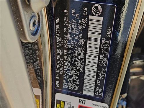 Used 2024 Lexus ES 350 w/ Luxury Package image 26