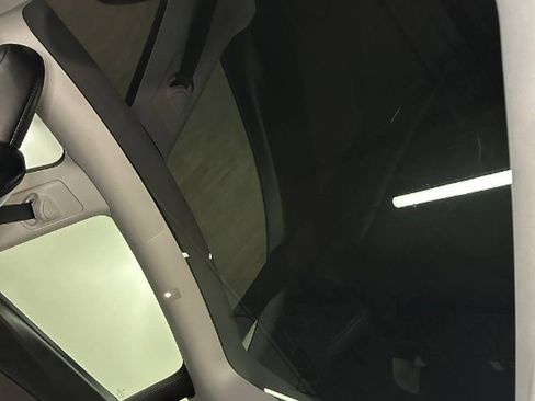 Used 2023 Tesla Model Y Performance AWD/4WD image 28