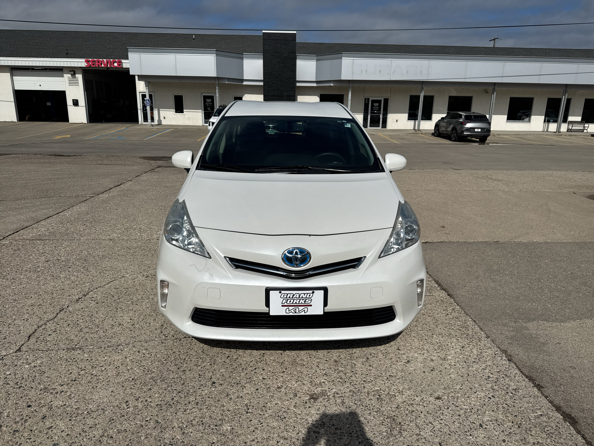 Used 2012 Toyota Prius V Three FWD image 3