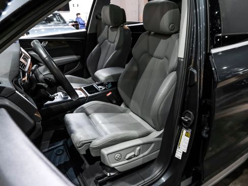 Used 2018 Audi Q5 Prestige image 38