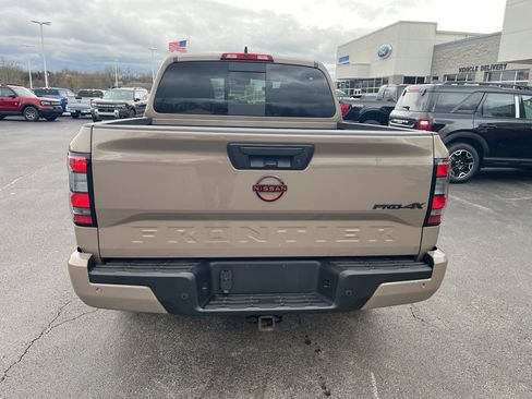Used 2023 Nissan Frontier PRO-4X w/ Pro Convenience Package image 2