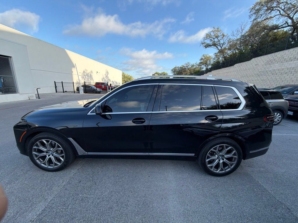 Certified 2023 BMW X7 xDrive40i w/ Executive Package AWD/4WD image 2
