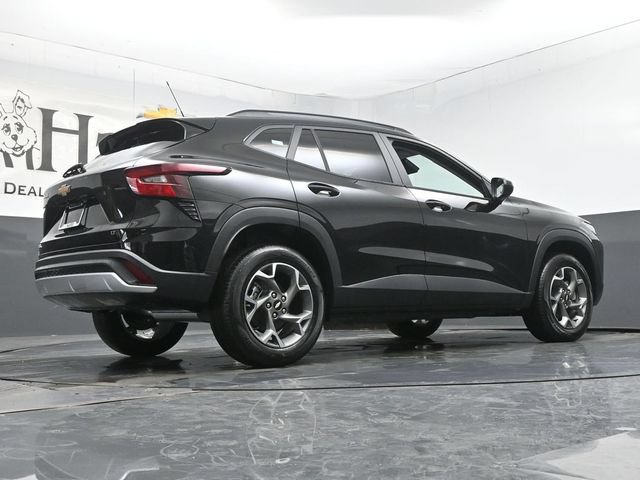 New 2026 Chevrolet Trax LT FWD image 11