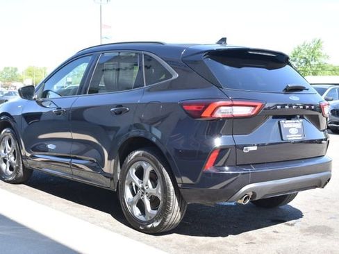 Used 2023 Ford Escape ST-Line AWD/4WD image 14