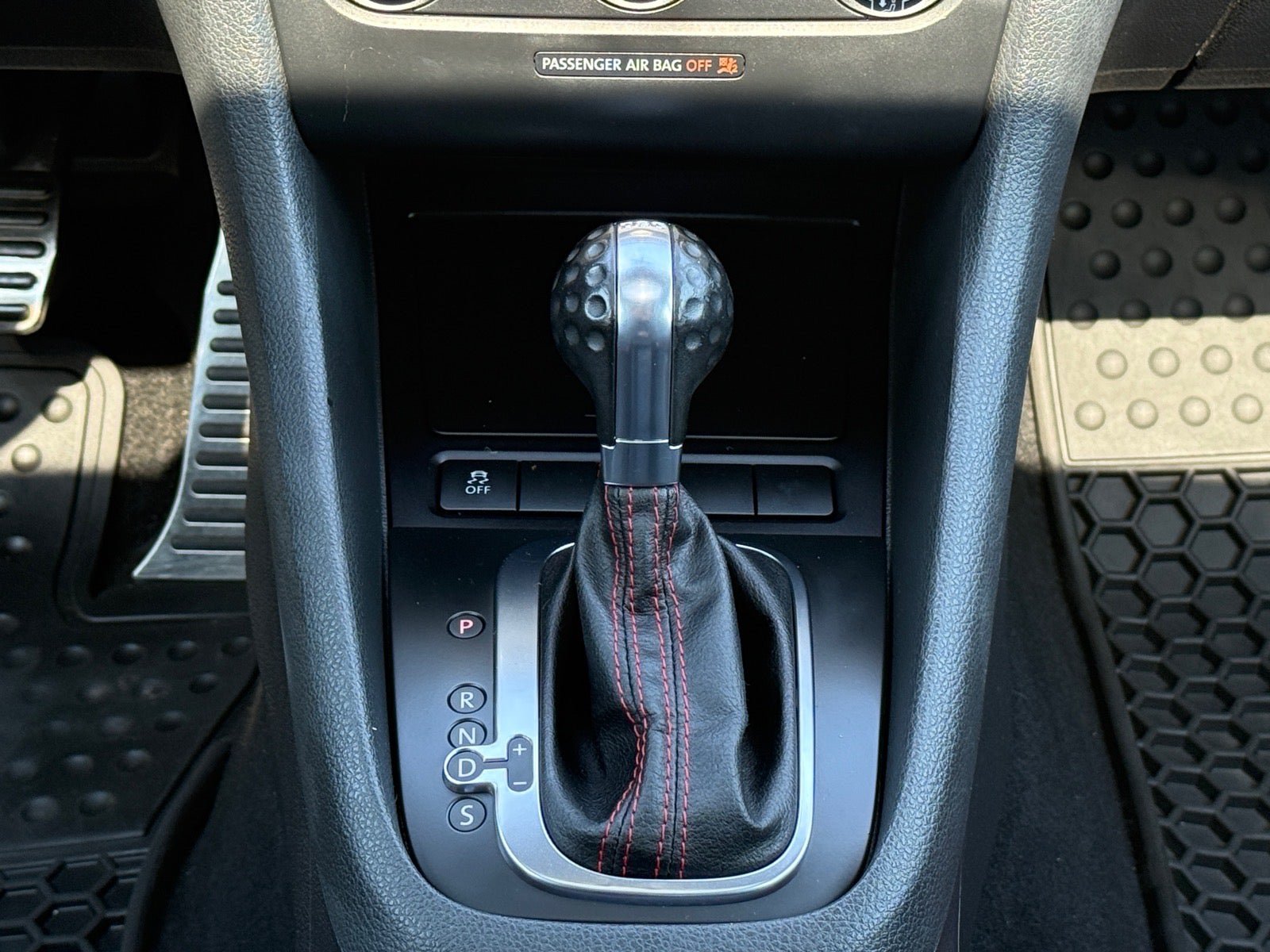 Used 2012 Volkswagen GTI Autobahn FWD image 26