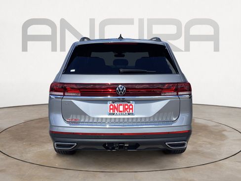 New 2026 Volkswagen Atlas SE FWD image 7