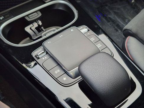 Used 2023 Mercedes-Benz CLA 250 image 18