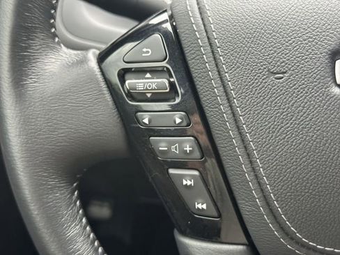 Certified 2024 Nissan Armada Platinum w/ Captain's Chairs Package AWD/4WD image 27