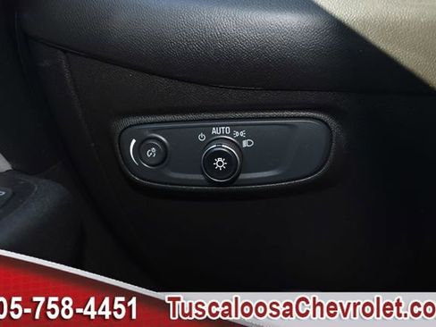 Used 2020 Chevrolet Equinox LS w/ LS Convenience Package image 36