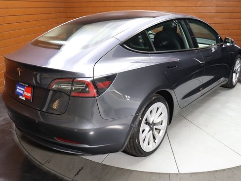 Used 2023 Tesla Model 3 Standard Range image 18