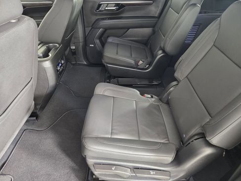 New 2026 Chevrolet Suburban LT w/ Comfort Package RWD image 33